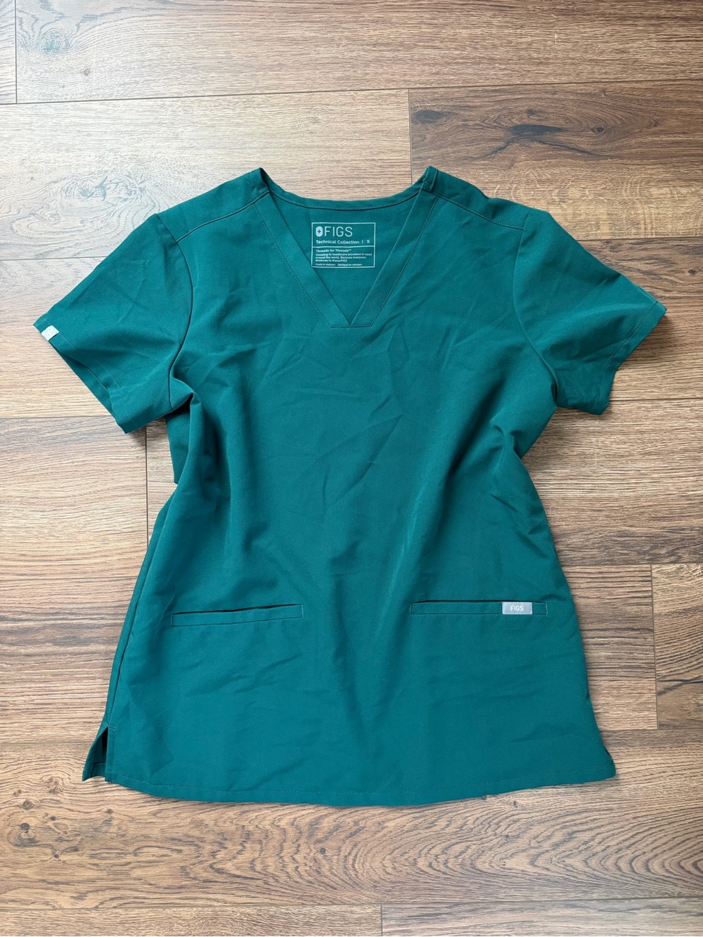 Figs Women's V-Neck Scrub Top in Forest Green